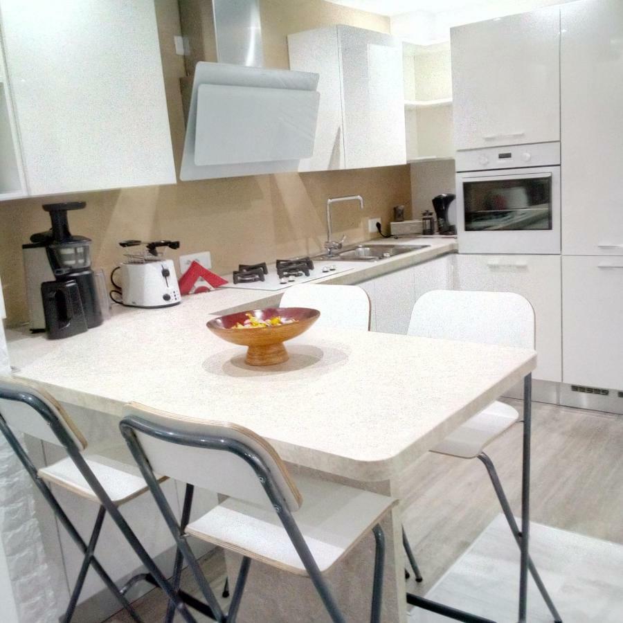Apartamento Casa Akira Riva del Garda Exterior foto
