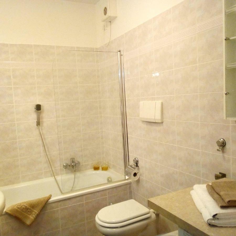 Apartamento Casa Akira Riva del Garda Exterior foto