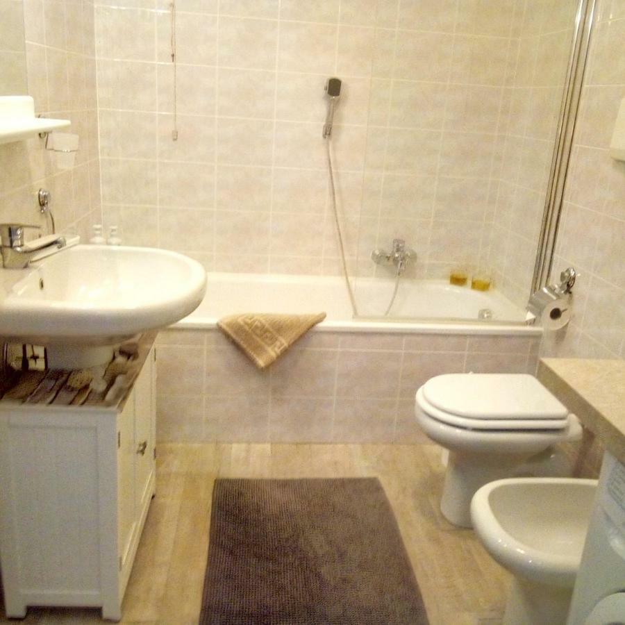 Apartamento Casa Akira Riva del Garda Exterior foto